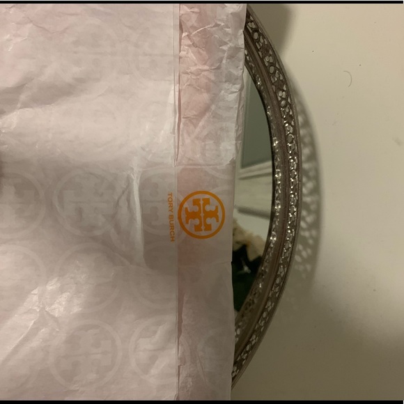 Logo Jacquard traveler scarf - Picture 3 of 13